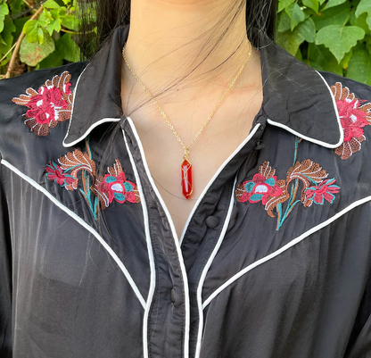 Halskette mit umwickeltem Karneol-Anhänger : Valentinstagsverkauf ❤️